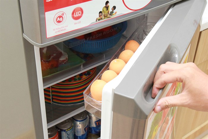 Tủ lạnh Sharp 196 lít SJ-217P Màu Bạc