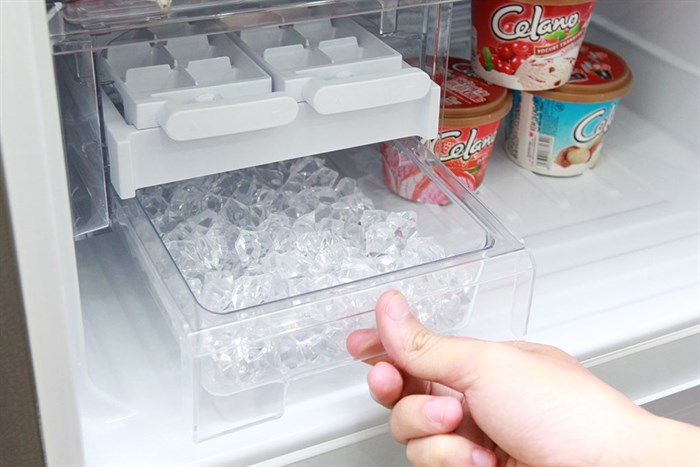 Tủ lạnh Sharp 196 lít SJ-217P Màu Bạc