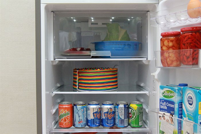 Tủ lạnh Sharp 196 lít SJ-217P Màu Bạc