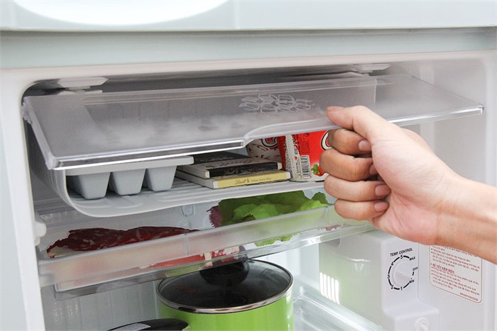 Tủ lạnh Aqua 90 lít AQR-95AR Màu Xanh ngọc