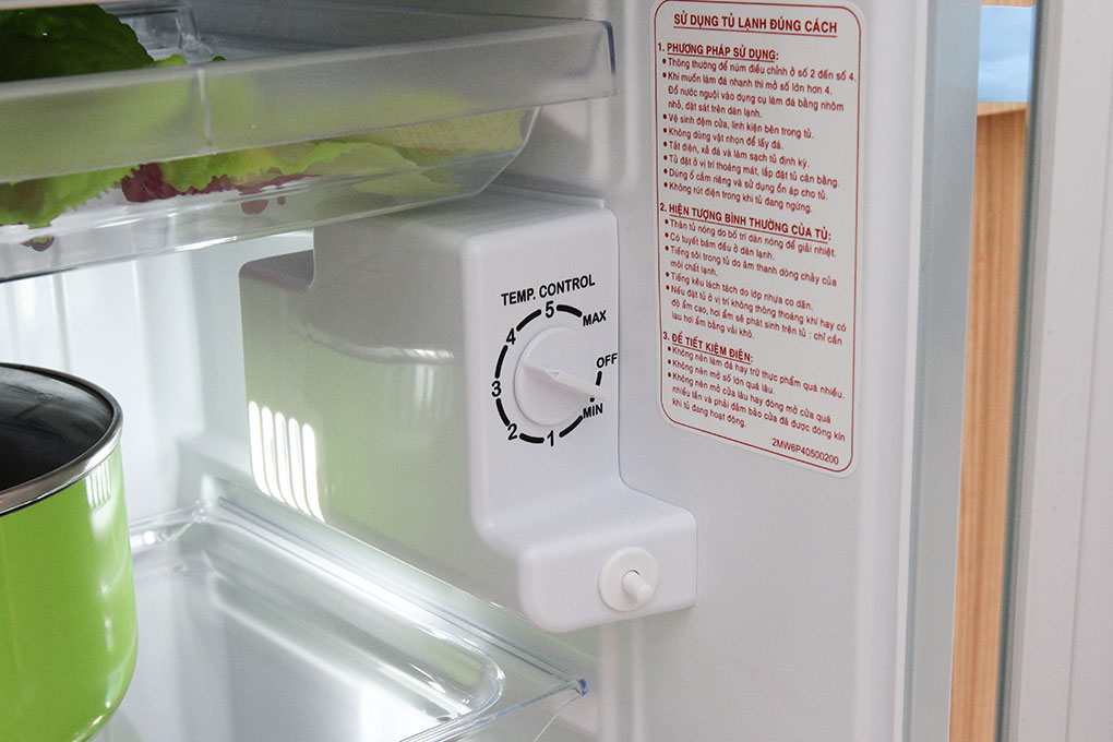 Tủ lạnh Aqua 90 lít AQR-95AR Màu Xanh ngọc