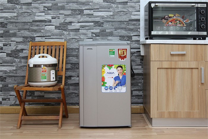Tủ lạnh Aqua 90 lít AQR-95AR Màu Bạc