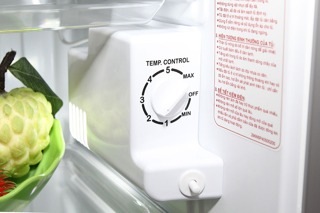 Tủ lạnh Aqua 90 lít AQR-95AR Màu Bạc