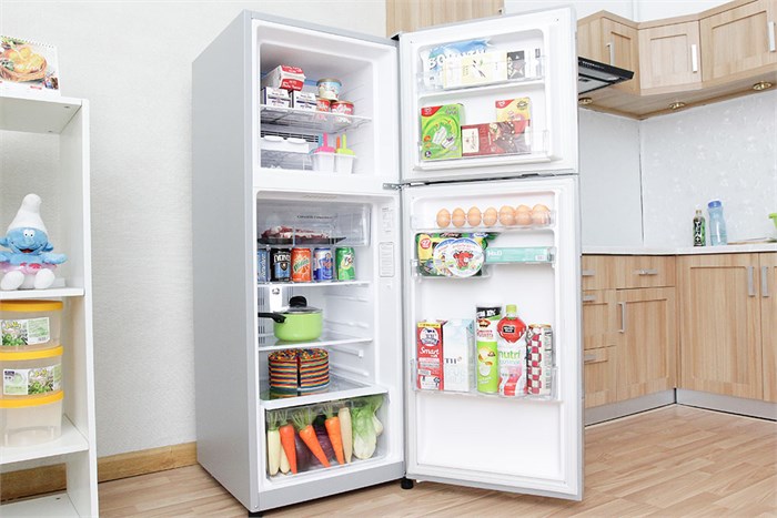 Tủ lạnh Hitachi Inverter 203 lít R-H200PGV4 Màu Bạc