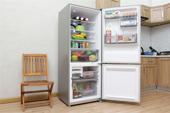 Tủ lạnh Panasonic NR-BR307ZSVN 265 lit Màu Bạc