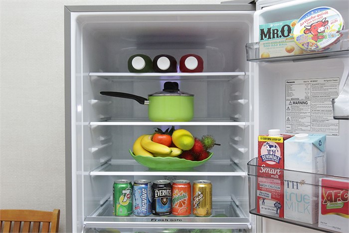 Tủ lạnh Panasonic NR-BR307ZSVN 265 lit Màu Bạc