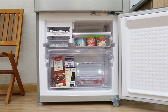 Tủ lạnh Panasonic NR-BR347XSVN 308 lít Màu Xám