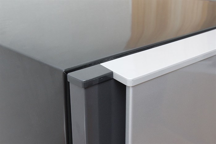 Tủ lạnh Mitsubishi Electric 256 lít MR-HD32G-SL Màu Bạc