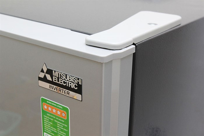 Tủ lạnh Mitsubishi Electric Inverter 346 lít MR-F42EH-SLW Màu Bạc