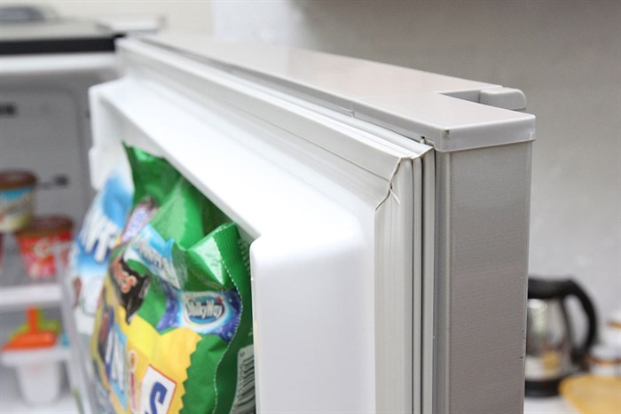 Tủ lạnh Mitsubishi Electric Inverter 346 lít MR-F42EH-SLW Màu Bạc