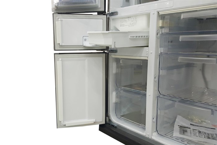 Tủ lạnh Mitsubishi Electric 605 lít MR-Z65W-DB-V Màu Đen