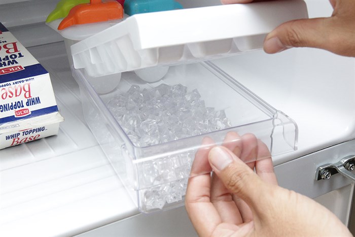 Tủ lạnh Toshiba Inverter 305 lít GR-T36VUBZ Màu Xám