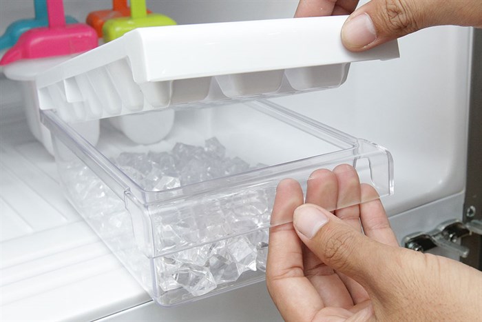 Tủ lạnh Toshiba Inverter 330 lít GR-T39VUBZ(DS) Màu Đen - Xám