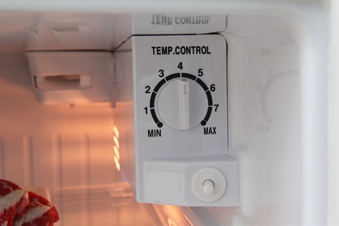 Tủ lạnh Sanyo 130 lít SR-145PN VS Màu Bạc