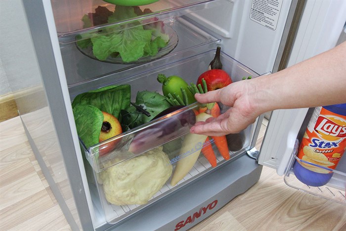 Tủ lạnh Sanyo 130 lít SR-145PN VS Màu Bạc