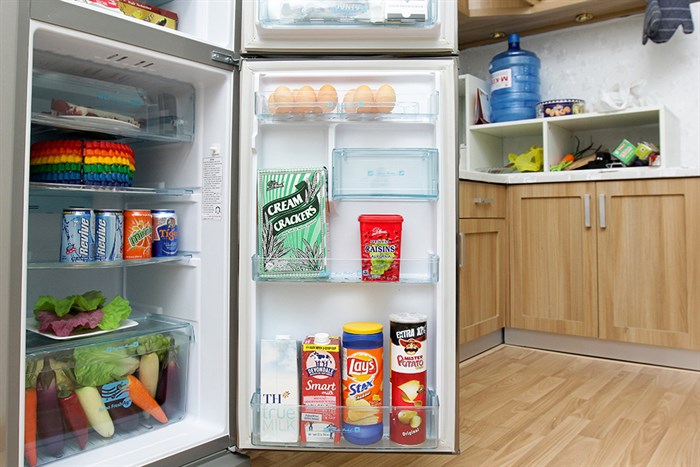 Tủ lạnh VTB 156 lít CE-188NS Màu Inox