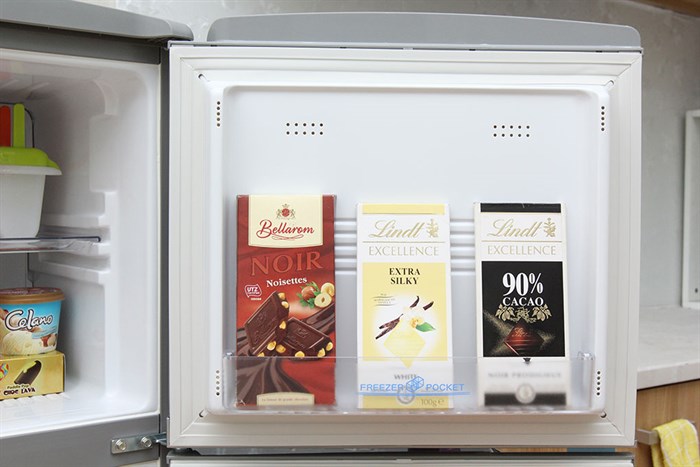 Tủ lạnh Aqua 130 lít AQR-145AN Màu Bạc