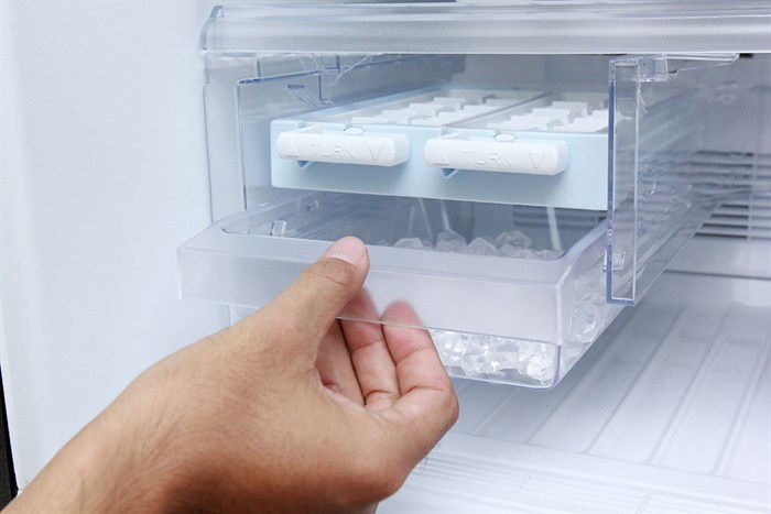 Tủ lạnh Mitsubishi Electric Inverter 414 lít MR-V50EH-BRW Màu Nâu