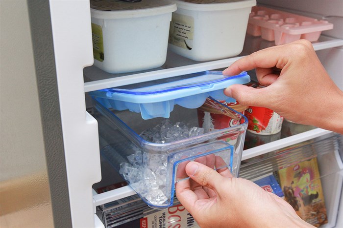 Tủ lạnh Panasonic Inverter 255 lít NR-BV288QSVN Màu Xám