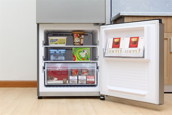 Tủ lạnh Panasonic Inverter 322 lít NR-BV368QSVN Màu Xám