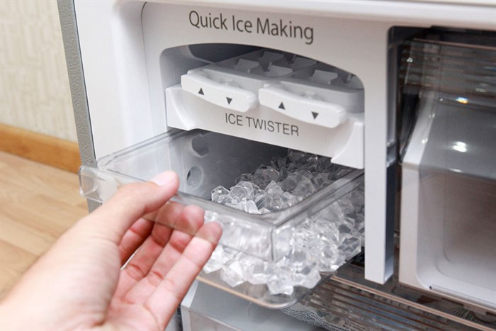 Tủ lạnh Panasonic Inverter 363 lít NR-BX418VSVN Màu Xám