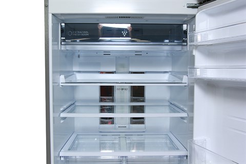 Tủ lạnh Sharp 585 lít SJ-XP590PG-SL