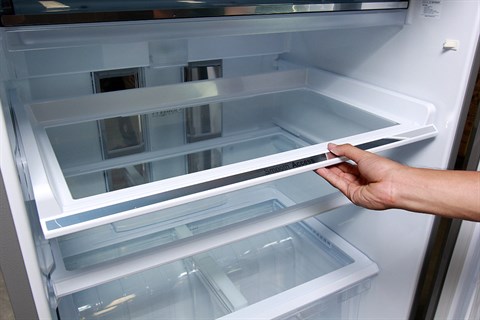 Tủ lạnh Sharp 585 lít SJ-XP590PG-SL
