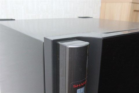 Tủ lạnh Sharp 627 lít SJ-XP630PG-BK