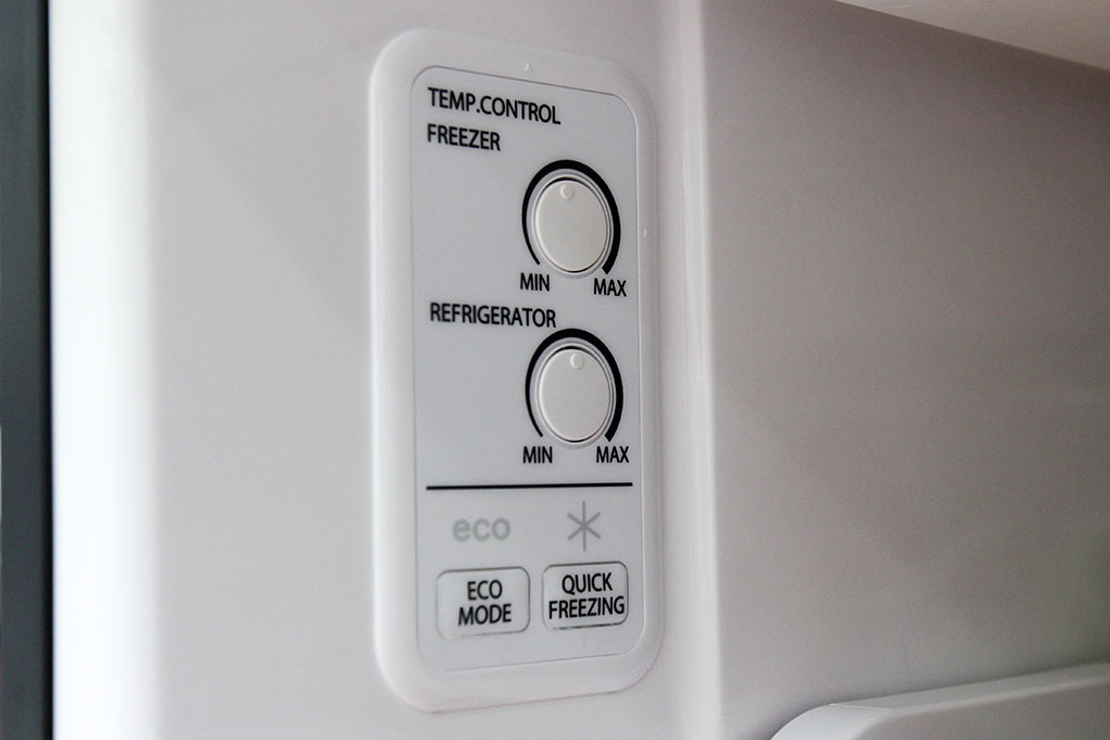 Tủ lạnh Toshiba Inverter 359 lít GR-TG41VPDZ - 2