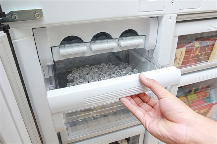 Tủ lạnh Mitsubishi Electric Inverter 580 lít MR-L72EH-BRW Màu Đen - nâu