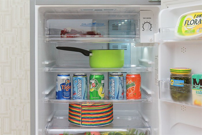 Tủ lạnh Aqua 165 lít AQR-S185BN Màu Bạc