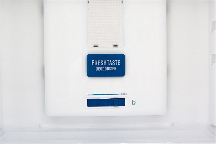 Tủ lạnh Electrolux Inverter 211 lít ETB2100MG Màu Bạc