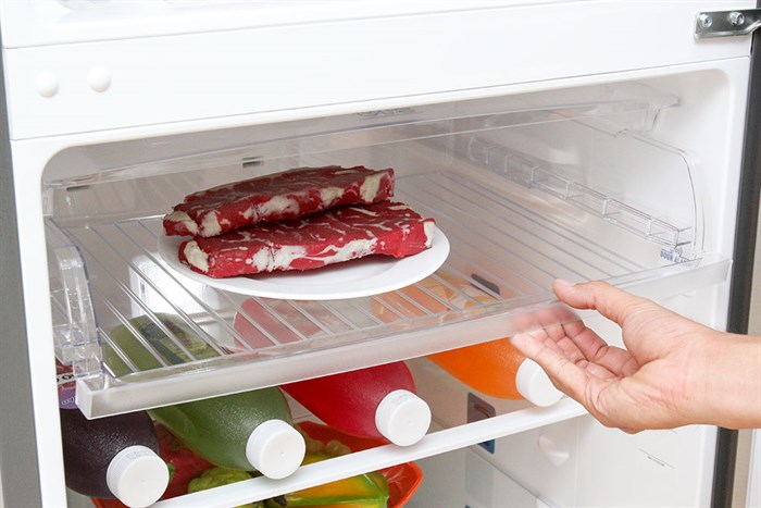 Tủ lạnh Electrolux Inverter 318 lít ETB3200MG Màu Bạc