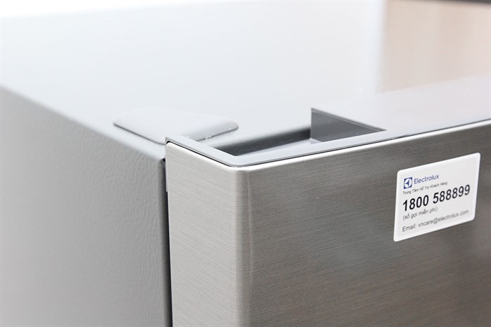 Tủ lạnh Electrolux Inverter 318 lít ETB3200MG Màu Bạc