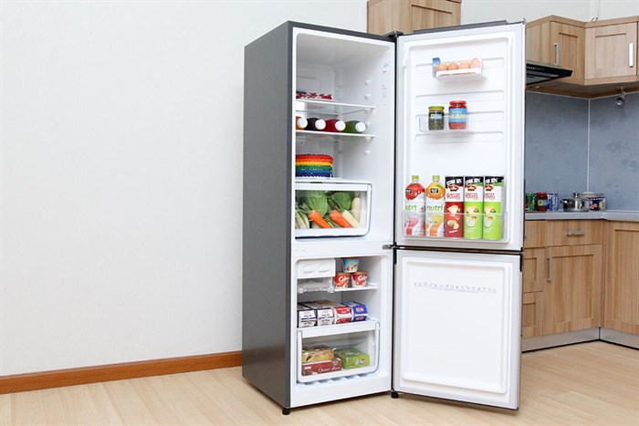 Tủ lạnh Electrolux Inverter 251 lít EBB2600MG Màu Bạc