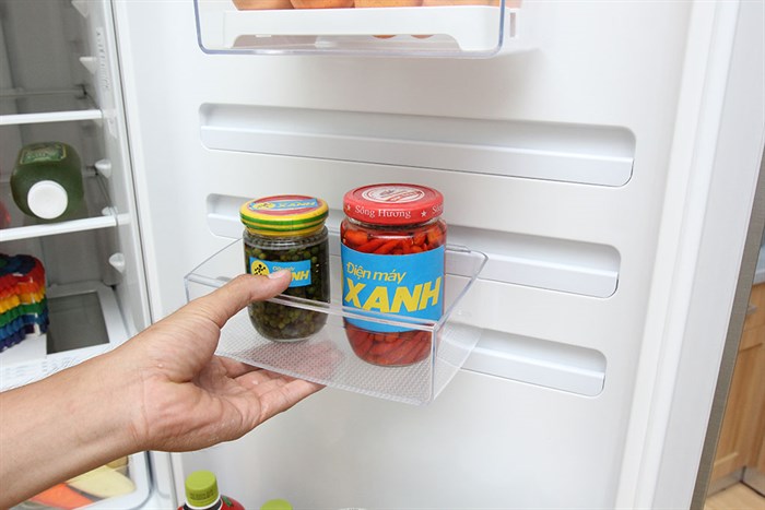 Tủ lạnh Electrolux Inverter 251 lít EBB2600MG Màu Bạc