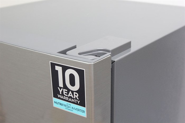 Tủ lạnh Electrolux Inverter 251 lít EBB2600MG Màu Bạc