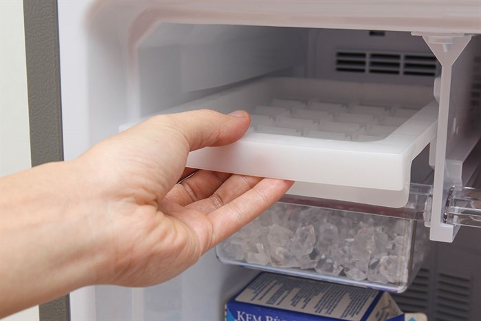 Tủ lạnh Sharp 180 lít SJ-194E-BS Màu Xám