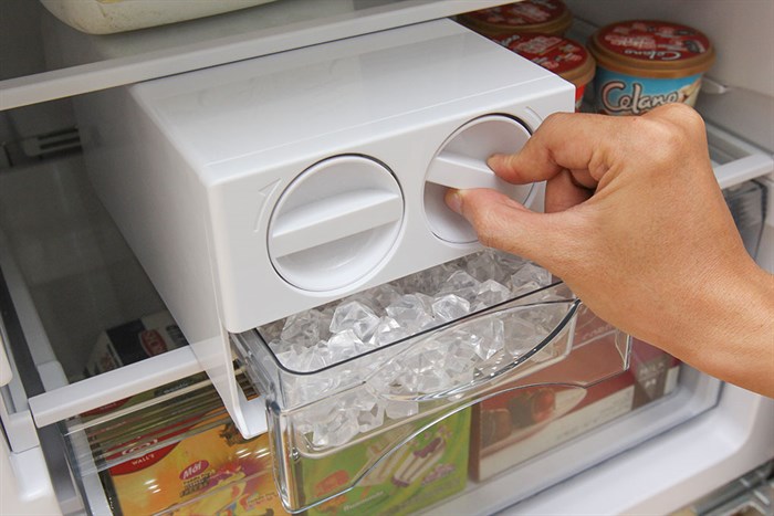 Tủ lạnh Panasonic Inverter 255 lít NR-BV288GKVN Màu Đen