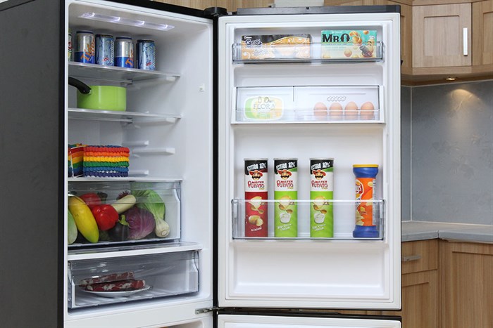 Tủ lạnh Panasonic Inverter 290 lít NR-BV328GKVN Màu Đen