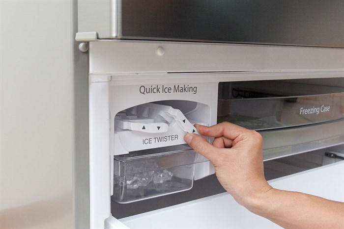 Tủ lạnh Panasonic Inverter 546 lít NR-BY608XSVN Màu Xám