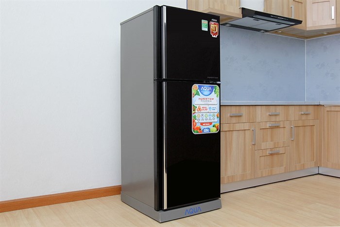 Tủ lạnh Aqua Inverter 204 lít AQR-I226BN Màu Nâu