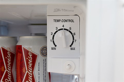 Tủ lạnh Aqua 130 lít AQR-145BN SS