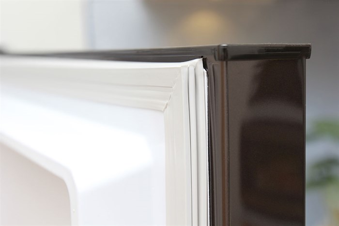 Tủ lạnh Mitsubishi Electric 231 lít MR-FV28EJ-BR-V Màu Nâu