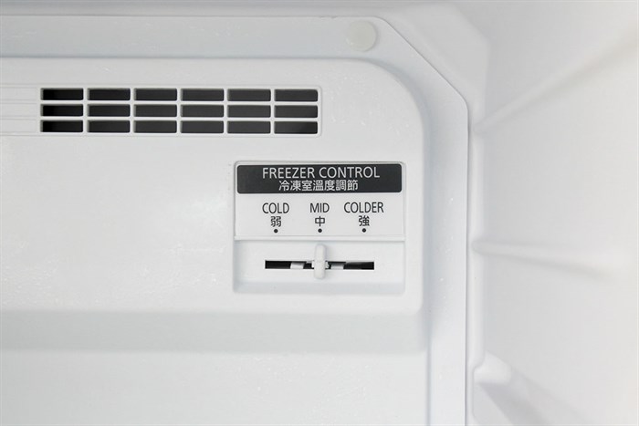 Tủ lạnh Mitsubishi Electric 231 lít MR-FV28EJ-BR-V Màu Nâu