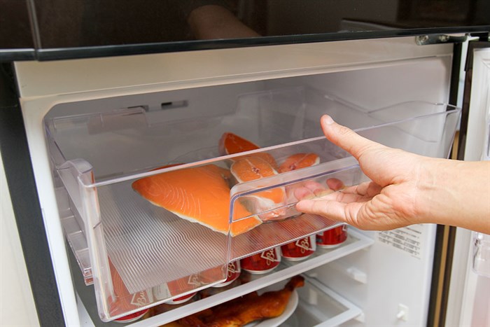 Tủ lạnh Mitsubishi Electric 231 lít MR-FV28EJ-BR-V Màu Nâu