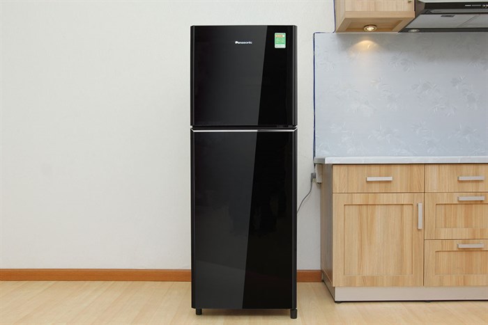 Tủ lạnh Panasonic 199 lít NR-BN211GKVN Màu Đen