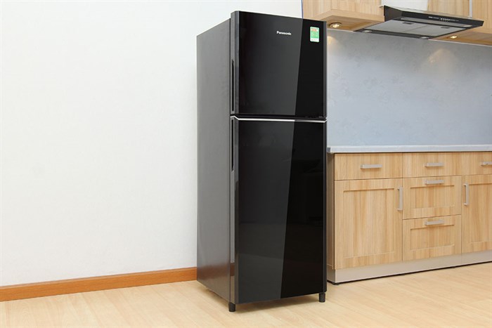 Tủ lạnh Panasonic 199 lít NR-BN211GKVN Màu Đen