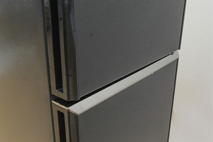 Tủ lạnh Panasonic 199 lít NR-BN211GKVN Màu Đen