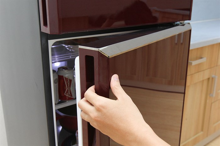 Tủ lạnh Panasonic 199 lít NR-BN211GRVN Màu Đỏ